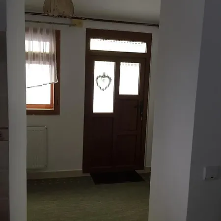 Xenopol Grand Studio Apartment *
